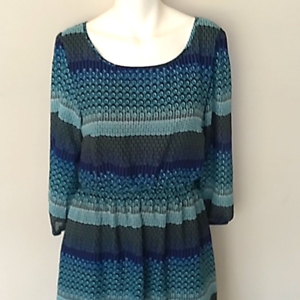 Speechless Long Slleeve Sheer Peek A Boo Back Dress. - Picture 2 of 12